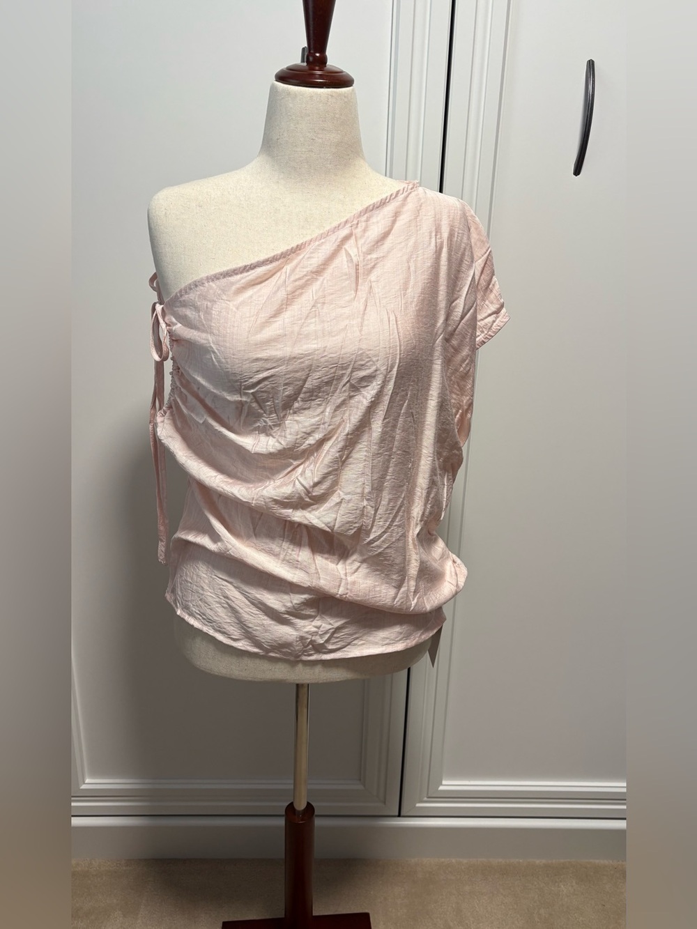 Rose Pink Women's Tank Top - Effortless Everyday Style